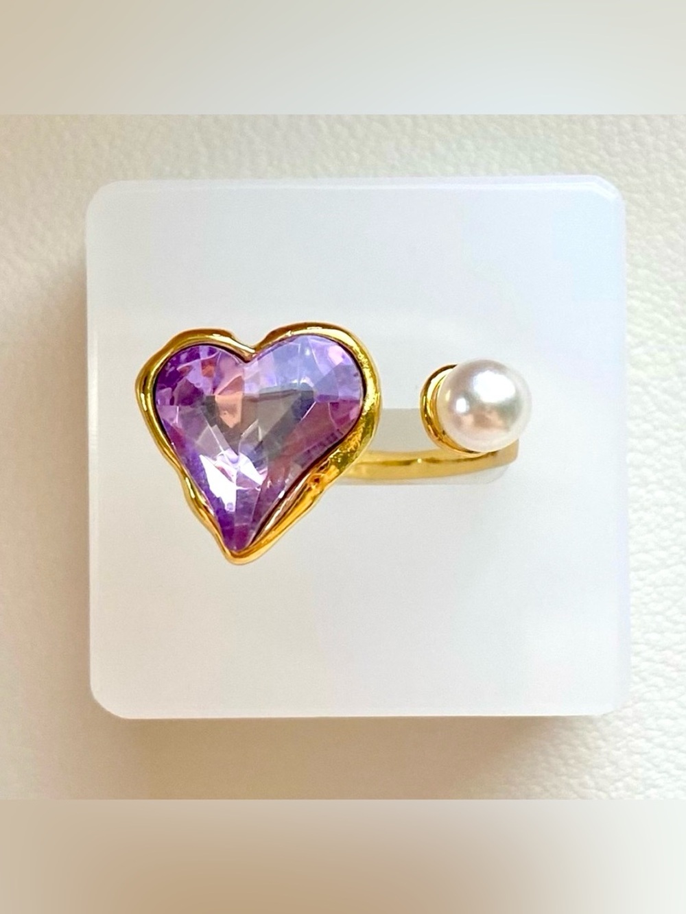 Purple heart ring with pearl